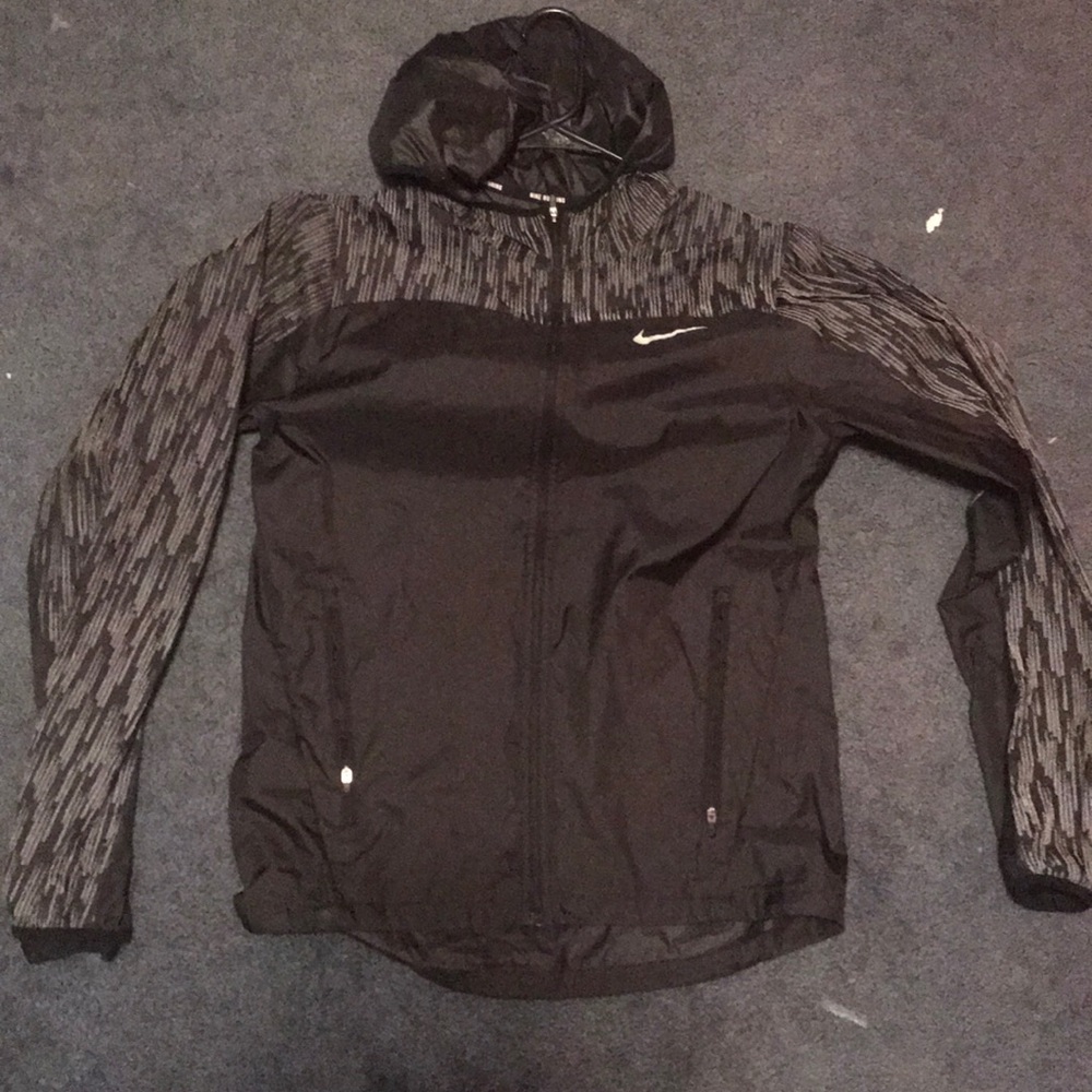 Nike windbreaker